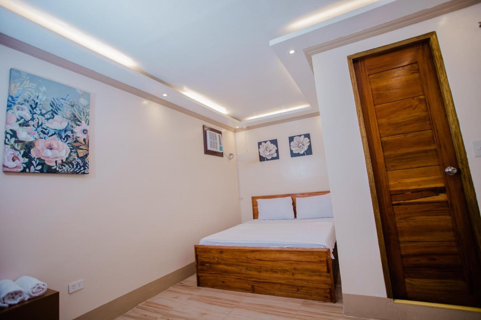 Durhan White Beach Resort Powered By Cocotel Tabuelan Eksteriør billede
